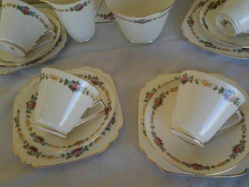 stunning part vintage crown Staffordshire tea set