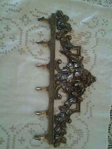 stunning brass ornate key holder