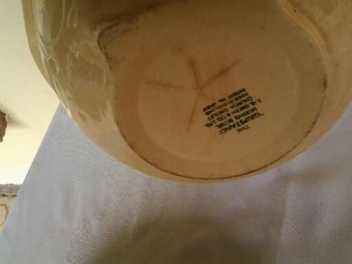 large vintage grannys style grip stand mixing bowl please note