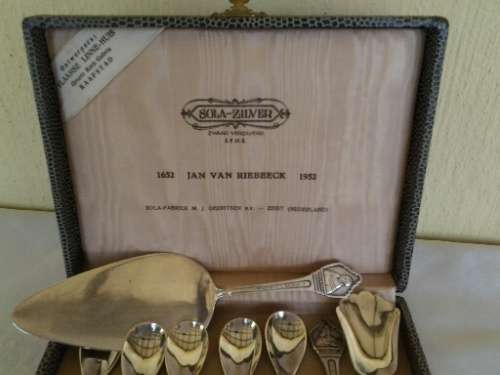 boxed sliver plated rare Jan van Riebeeck 1952 Dutch set