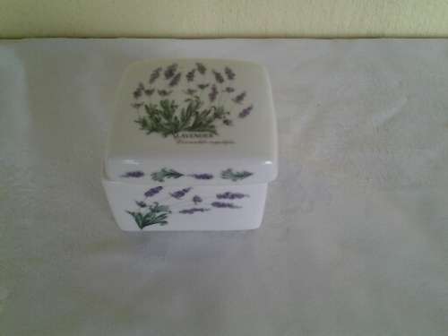 Wiesenthal lavender porcelain trinket box