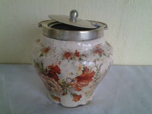 stunning vintage Victorian style floral pattern  biscuit barrel