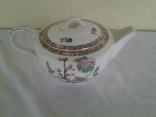 vintage Indian tree pattern collectable tea pot