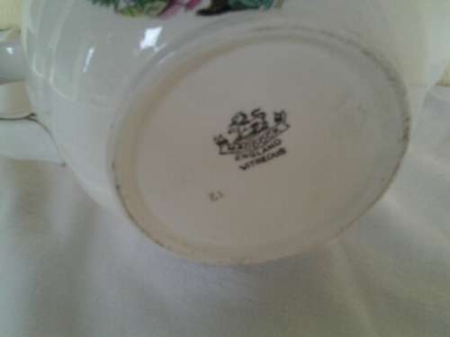 vintage Indian tree pattern collectable tea pot