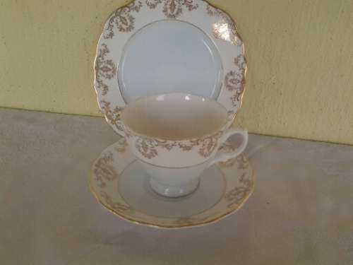 stunning pastel blue Royal vale vintage porcelain tea cup trio