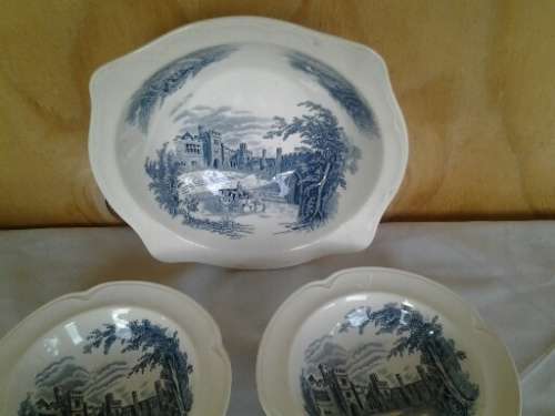 Stunning vintage blue and white johnson brothers haddon hall porcelain pudding set
