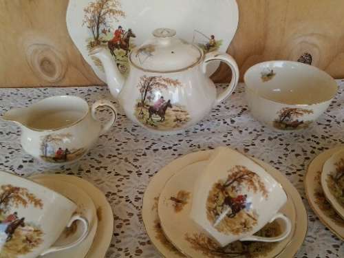 Complete vintage Hunting scene porcelain Alfred meakin tea set