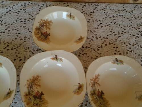 A lot of five vintage porcelain Hunting scene Alfred Meakin pudding bowls