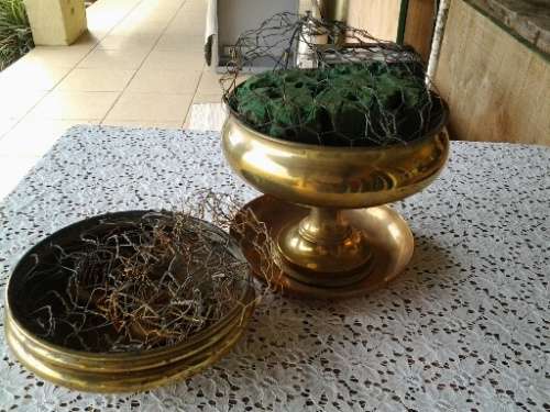 a lot of two heavy brass flower pot holders