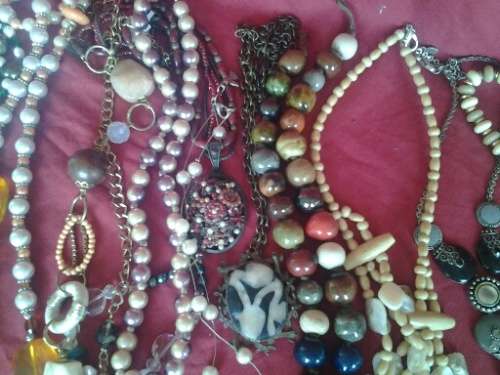 Huge lot of assorted ladies beaded costume necklaces Jewelry
