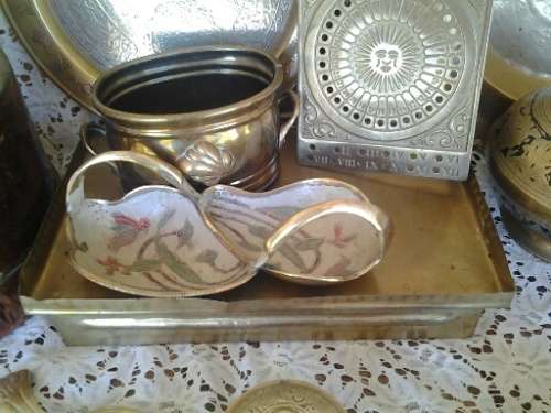 huge job lot of assorted collectable brass wear please view all pictures sold as one lot