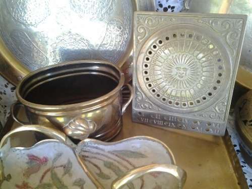 huge job lot of assorted collectable brass wear please view all pictures sold as one lot