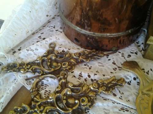 huge job lot of assorted collectable brass wear please view all pictures sold as one lot
