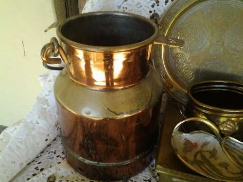 huge job lot of assorted collectable brass wear please view all pictures sold as one lot