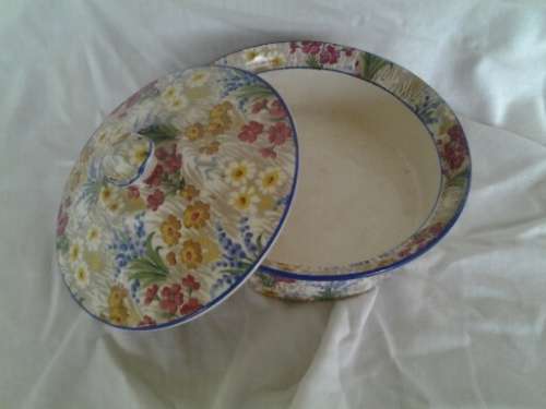 vintage porcelain chintz grim wades butter or cheese dish