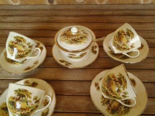 A part vintage hayride pattern Alfred meakin tea set