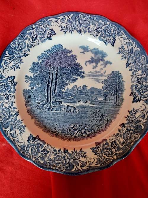 Blue and white J&C meakin romantic England scene