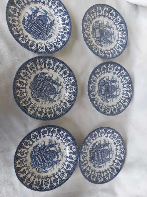 A set of six blue and white porcelain vintage side plates