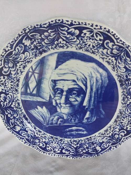 Large blue delft procelain display plate
