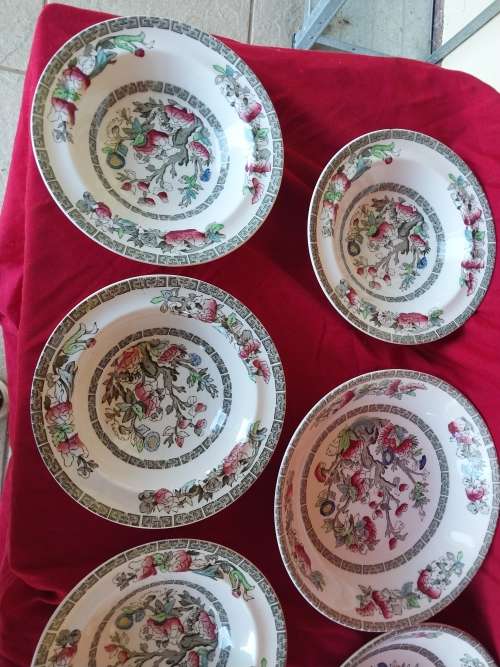 Vintage Johnson Brothers Indian tree pattern pudding and. Soup bowls