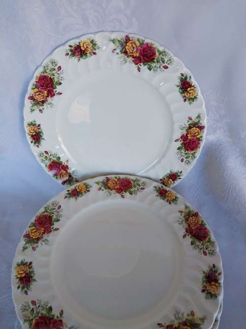 Set of five Ashley floarl dinner plates