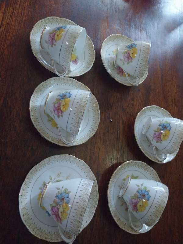 Set of six royal standard tea cup duos