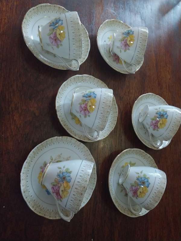 Set of six royal standard tea cup duos