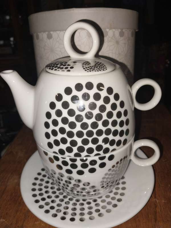 Boxed procelain  tea for one set