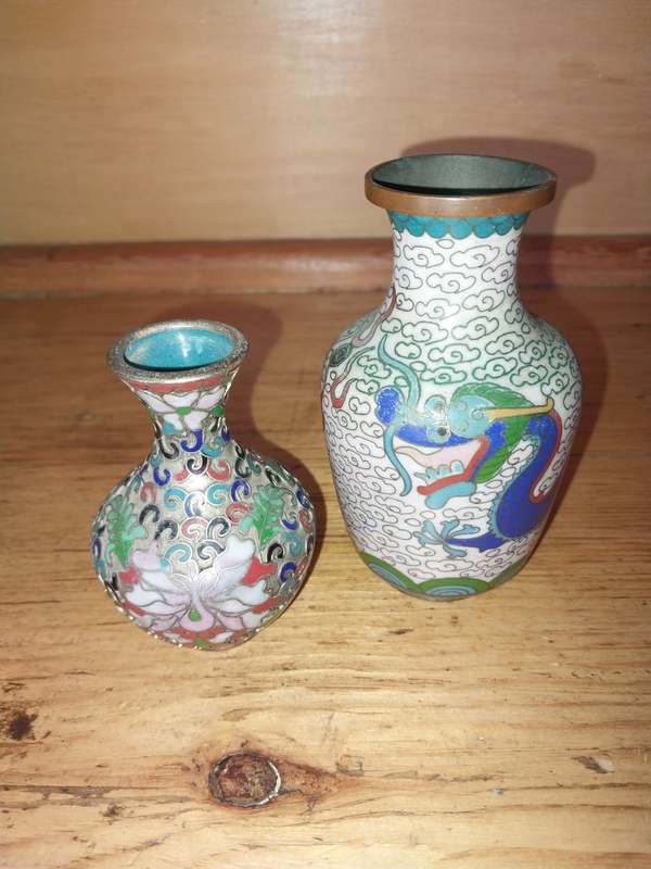 Two small closionne vases