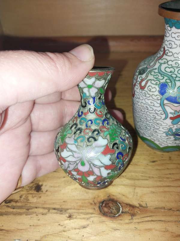 Two small closionne vases