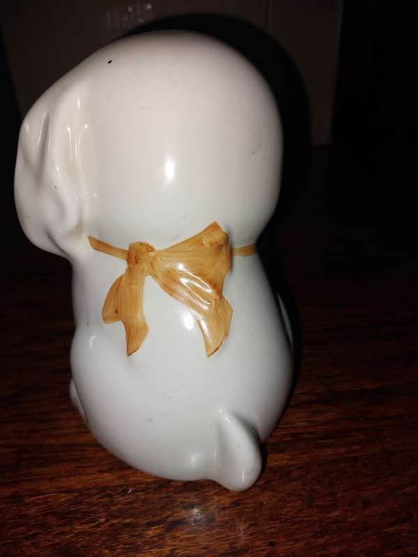 Vintage crown Devon dog