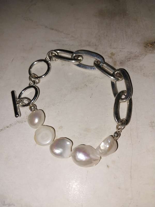 Nice pearl bangle