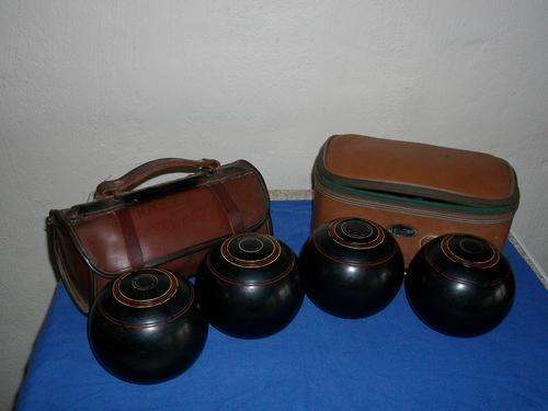 SET OF 4 HEMSELITE  BOWLING BALLS IN BAGS