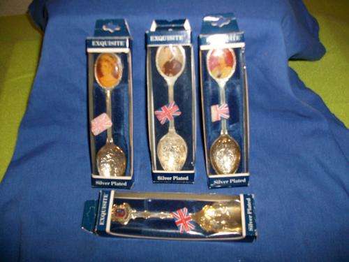 set of collectable spoons (royal family)