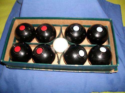 small set of carpet balls  in the original box