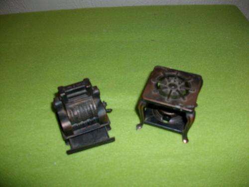 Lot of two metal sharpers, till and one plate gas stove
