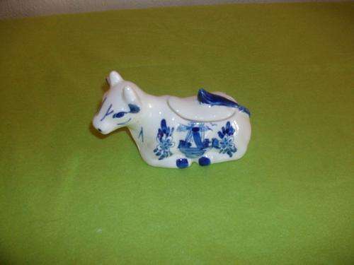 Lovely blue and white cow jar