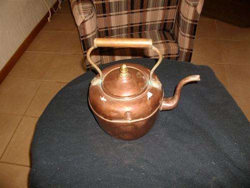 soild copper kettle stamped
