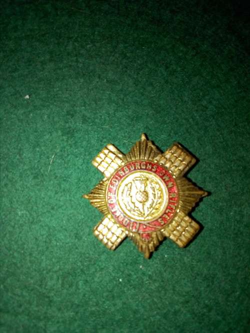 Duke of Edinburgh's Own Rifles brass & enamel Sweetheart badge