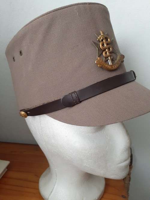 SADF SA Medical Services Ladies cap with SAMS badge