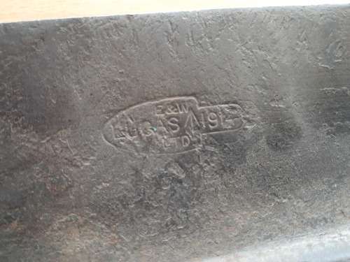 British WWI Entrenching Tool, E & W Lucas, dated 1914