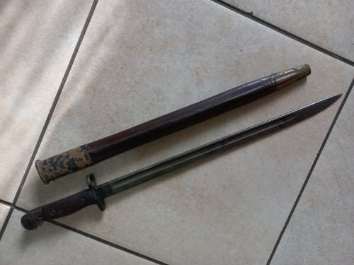 1907 Lee Enfield Wilkinson Bayonet, scabbard painted for N Africa, Mangrovite 41 on scabbard