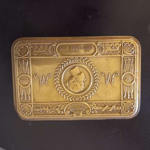 WWI Princess Mary Christmas 1914 comforts tin