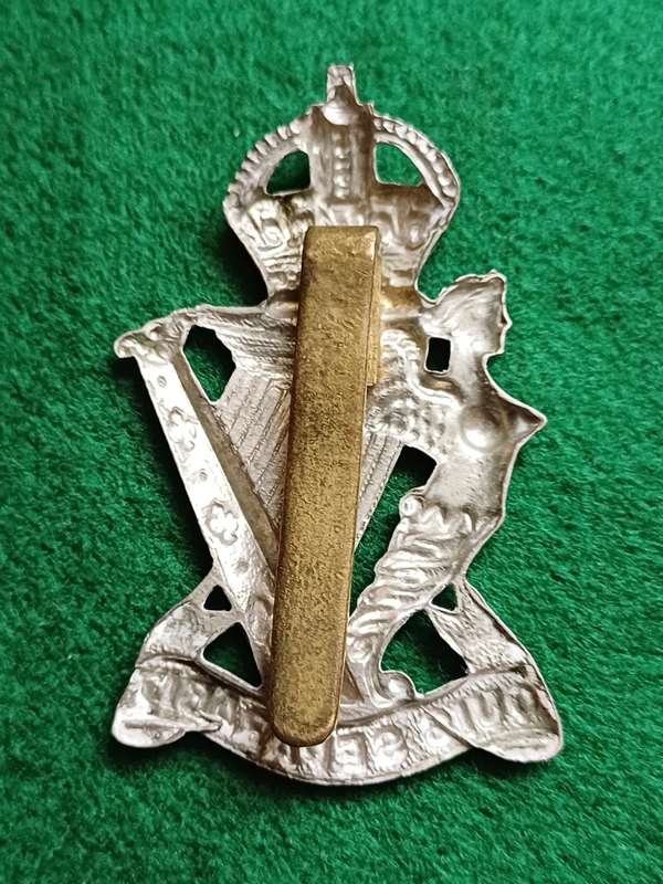 British Army Royal Ulster Rifles WM cap badge