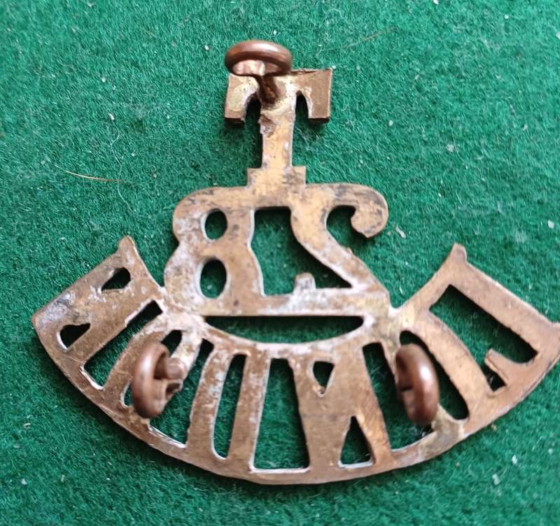 British Army, 28th County of London Regt, Artists Rifles, brass title