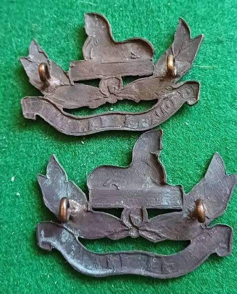 British Army, Gloucester Regt OSD bronze, facing pair, collars