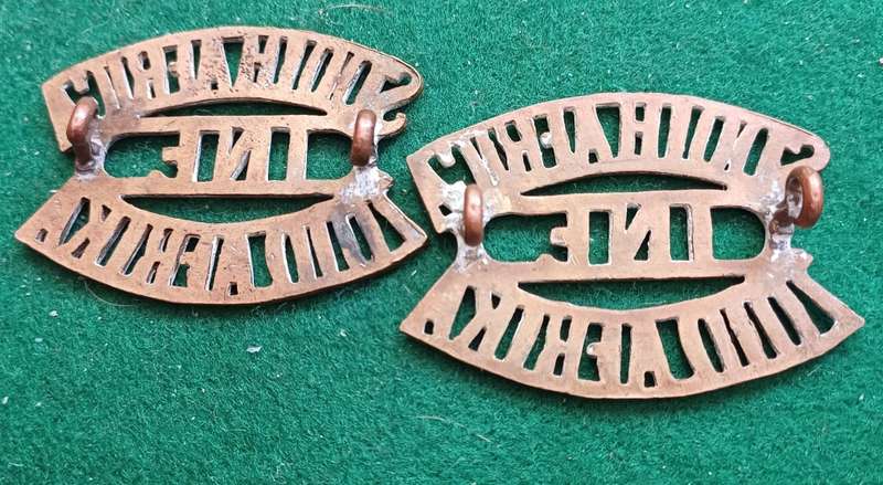 SA Brigade WWI, SA Infantry brass titles pair.