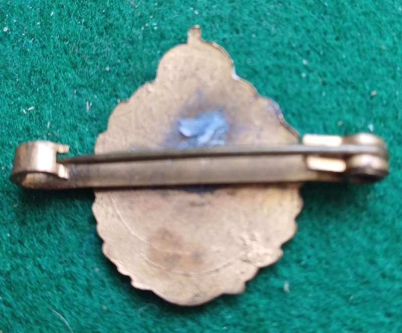 British Army, Royal Engineers KGV, pre 1936, brass & enamel sweetheart badge
