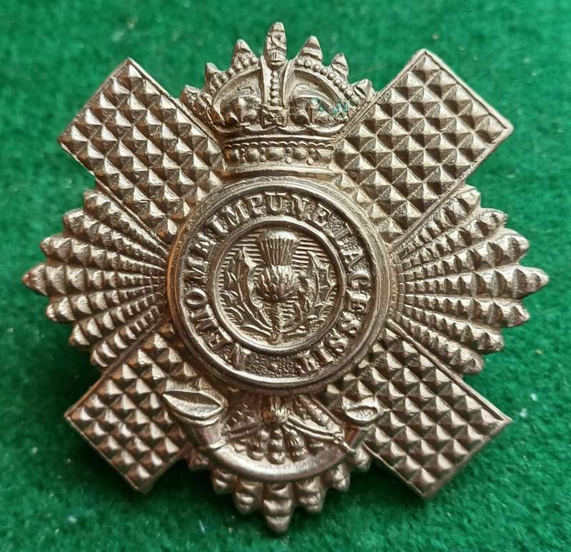 British Army, 4th / 5th Bn Royal Scots WM headdress badge, long lugs
