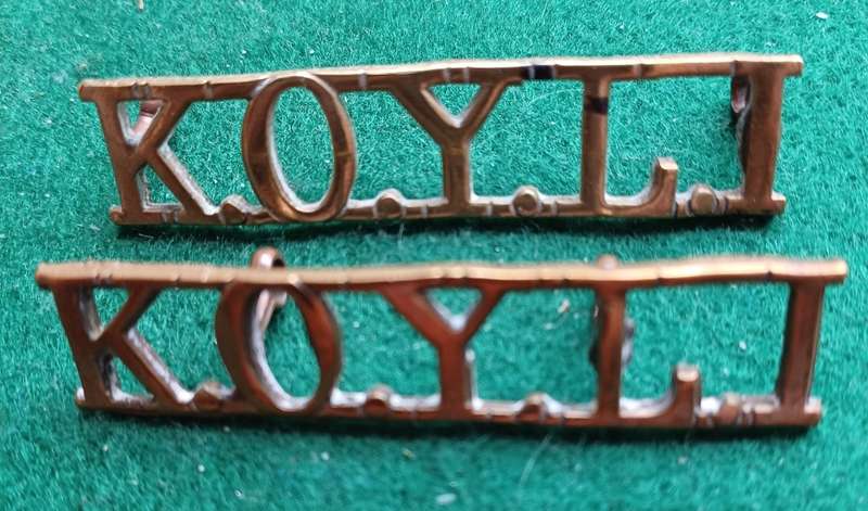 British Army, King's Own Yorkshire Light Infantry brass titles pair